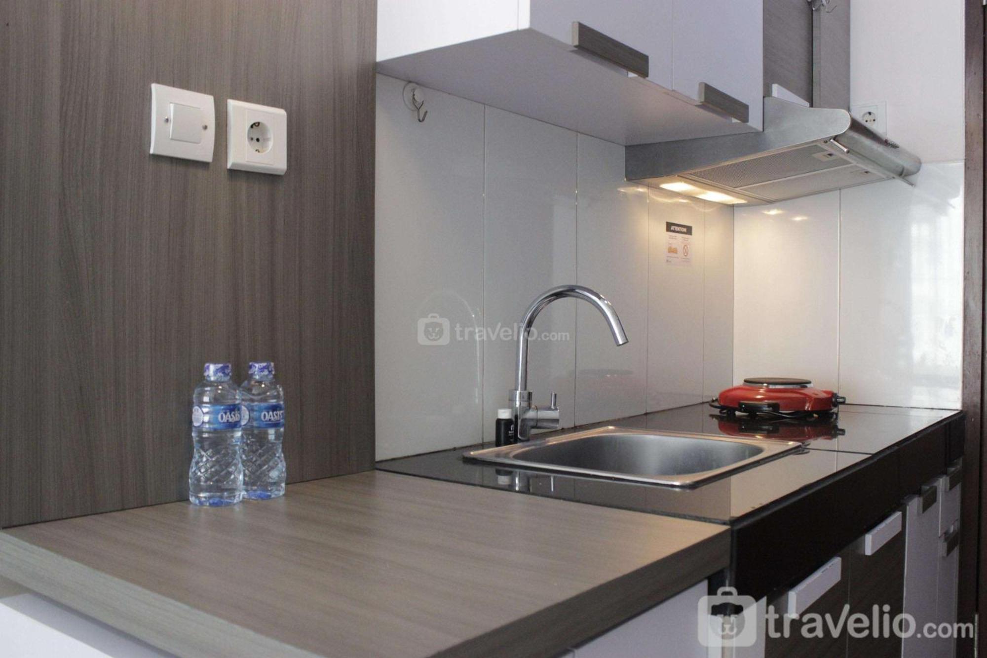 Strategic & Stylish Gateway Pasteur Near Pasteur Exit Toll By Travelio Apartemen